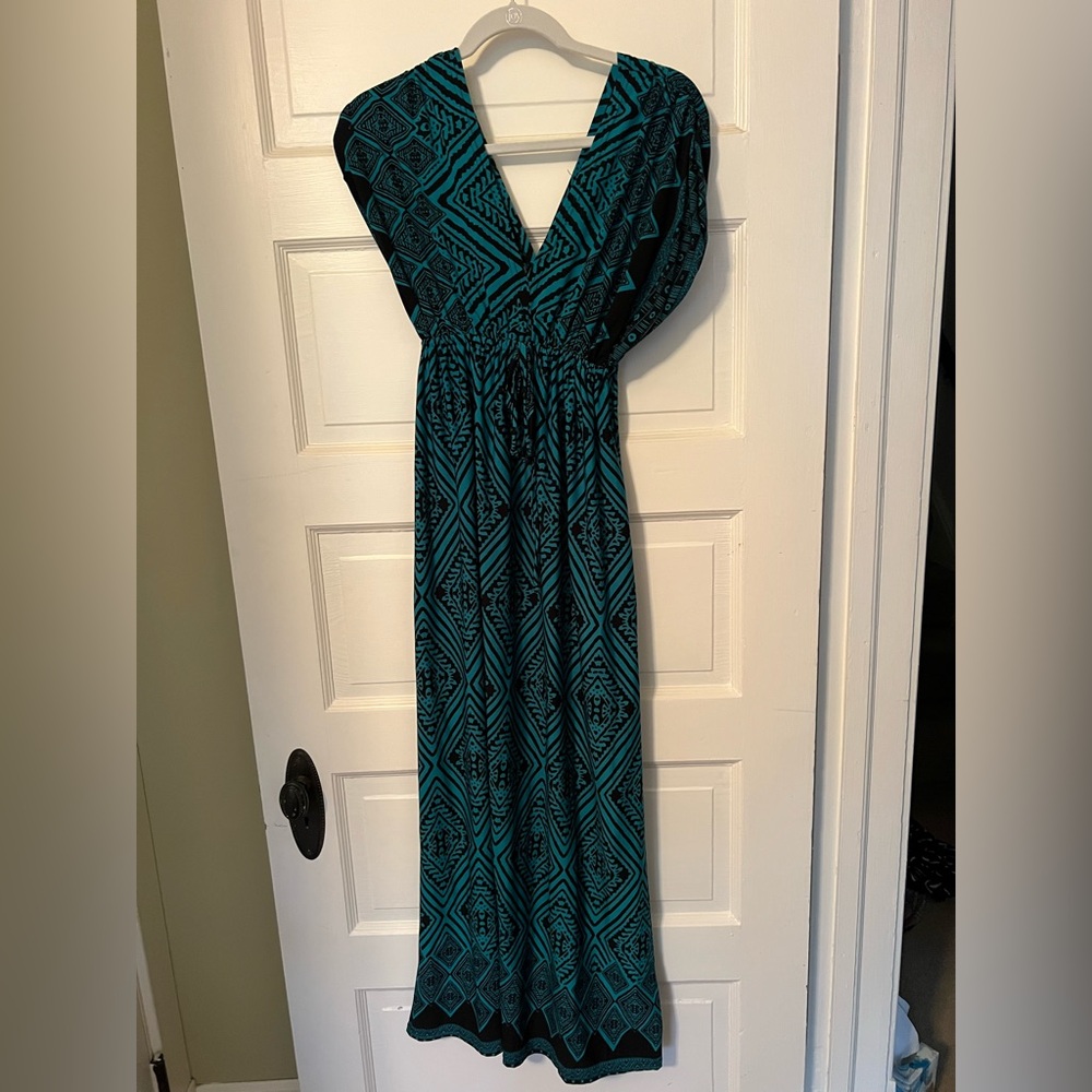 Elegant Teal Patterned Maxi Dress